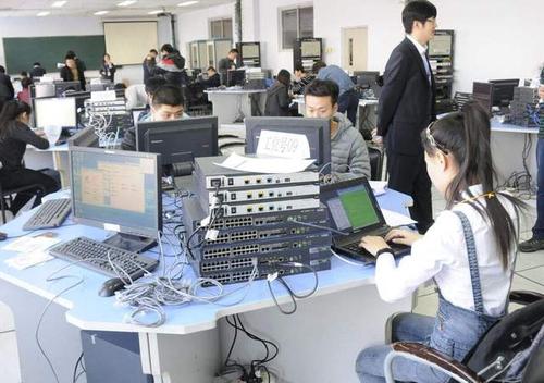 網(wǎng)絡(luò)工程 數(shù)字時代的脈絡(luò)構(gòu)建者